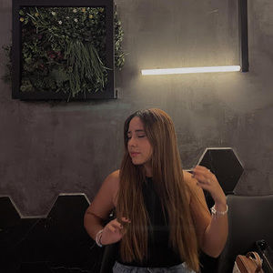 Meet your Posher, Maria